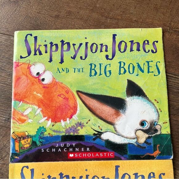 😊 3/$30
Slippyjon Jones books - Picture 3 of 9